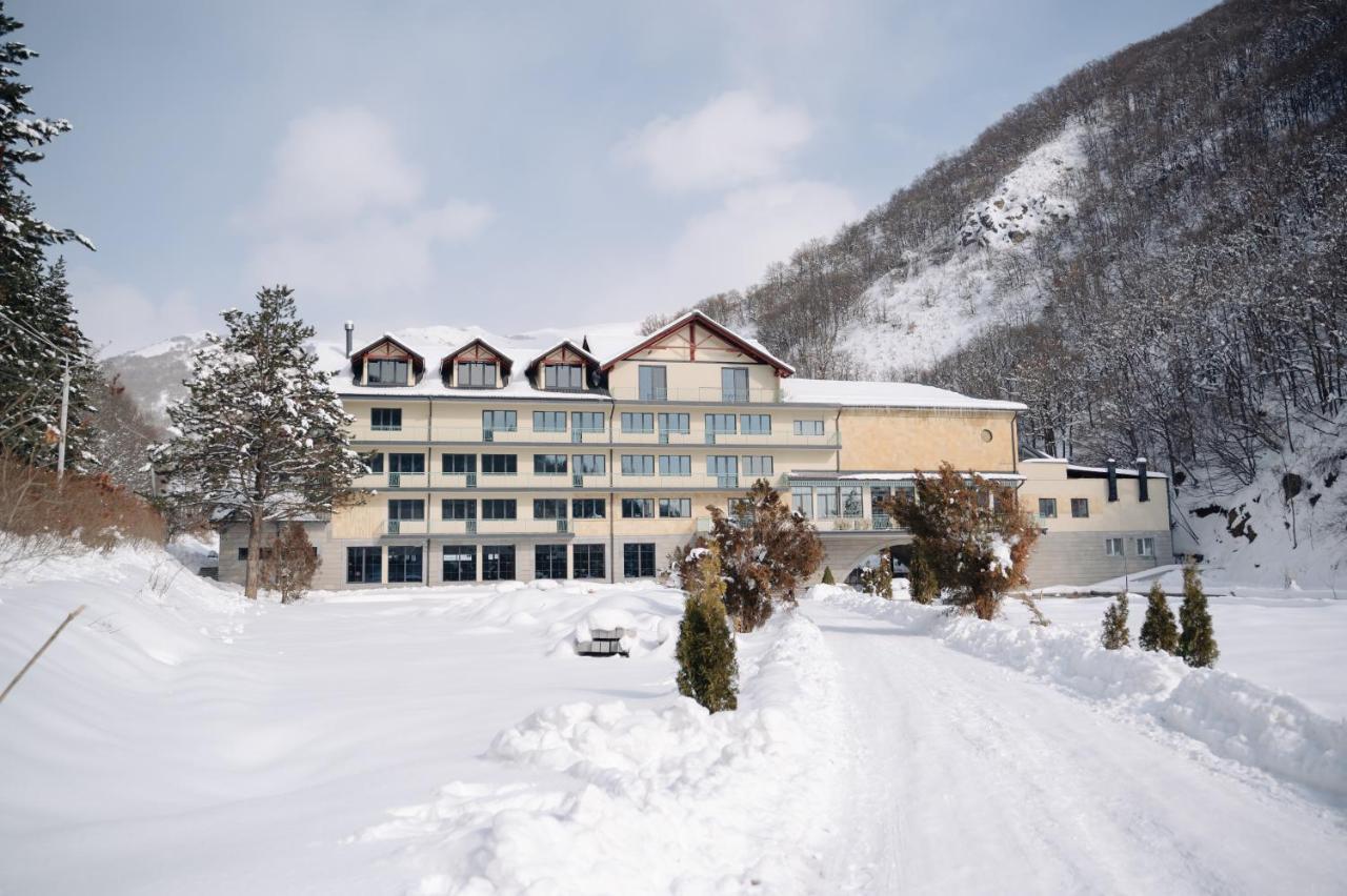 Apricot Aghveran Resort Экстерьер фото