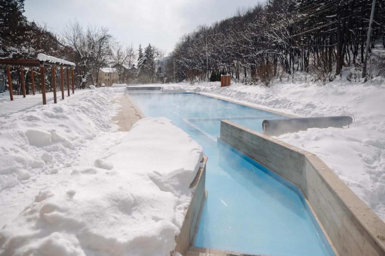 Apricot Aghveran Resort Экстерьер фото