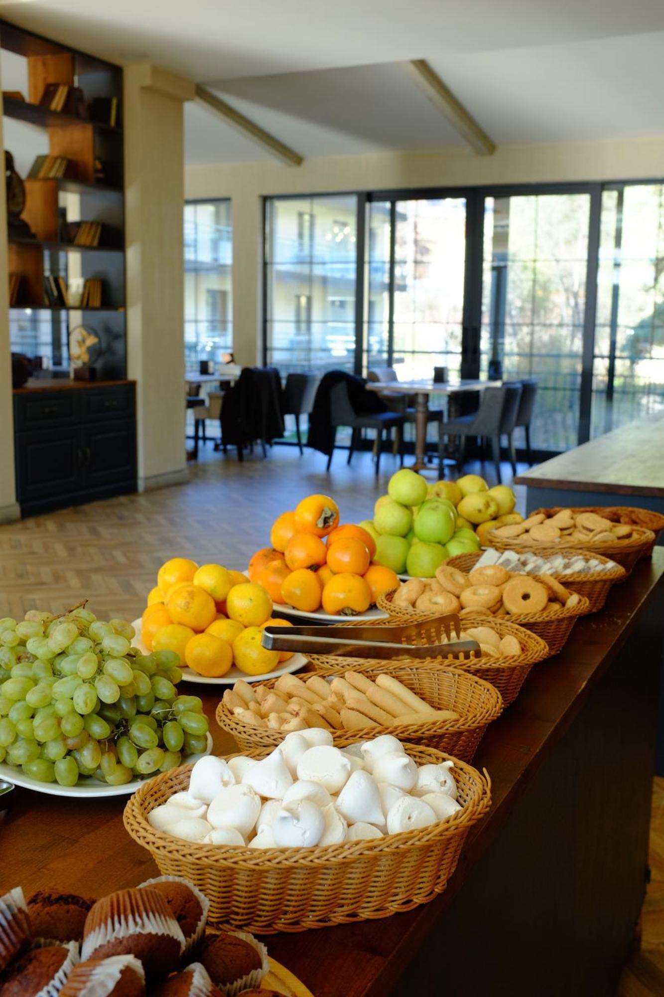 Apricot Aghveran Resort Экстерьер фото